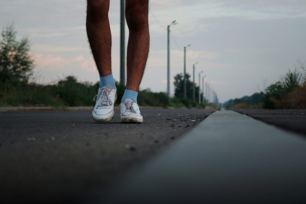 caminar es bueno para la ciática